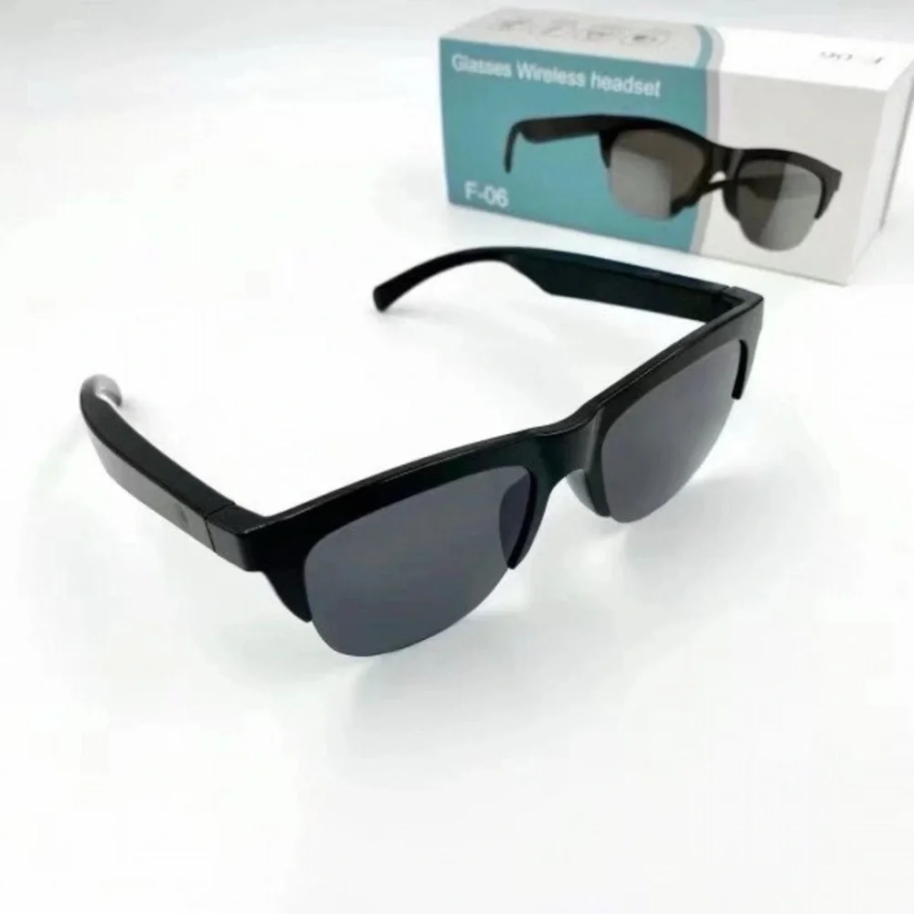 Black Wireless Headset Glasses